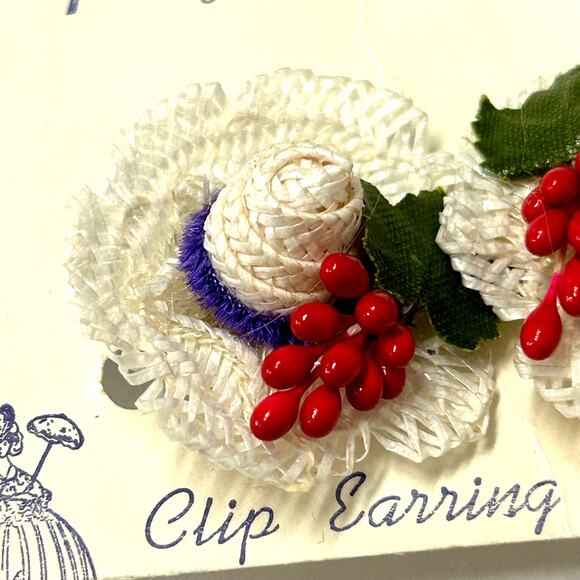 Vintage Spring Bouquet Bonnet Earrings Japan HTF RARE - Picture 3 of 4